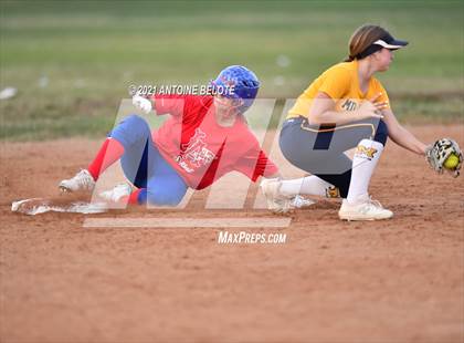 Thumbnail 1 in Millikan @ Los Alamitos photogallery.