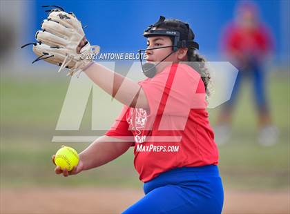 Thumbnail 1 in Millikan @ Los Alamitos photogallery.
