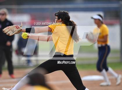 Thumbnail 2 in Millikan @ Los Alamitos photogallery.