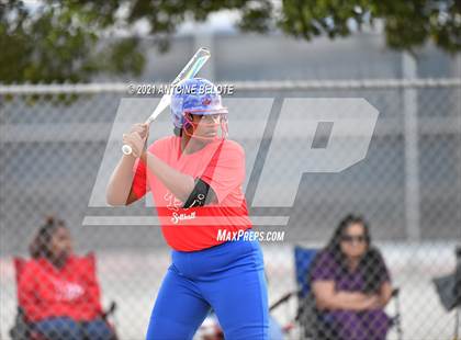 Thumbnail 1 in Millikan @ Los Alamitos photogallery.