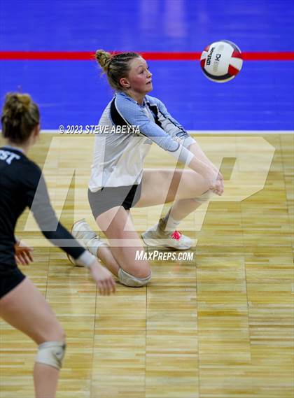 Thumbnail 2 in Chaparral vs. Pueblo West (CHSAA 5A Contenders First Round) photogallery.