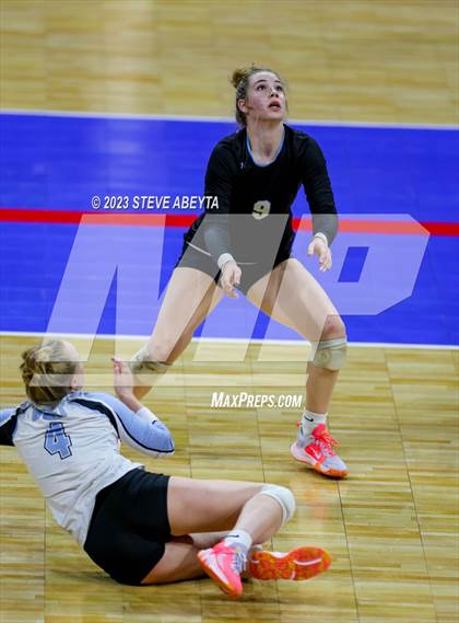 Thumbnail 1 in Chaparral vs. Pueblo West (CHSAA 5A Contenders First Round) photogallery.