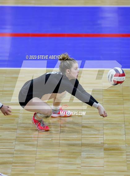 Thumbnail 1 in Chaparral vs. Pueblo West (CHSAA 5A Contenders First Round) photogallery.