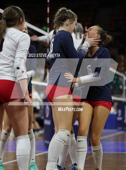 Thumbnail 2 in Chaparral vs. Pueblo West (CHSAA 5A Contenders First Round) photogallery.