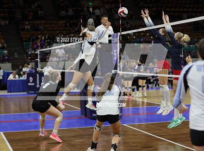 Thumbnail 1 in Chaparral vs. Pueblo West (CHSAA 5A Contenders First Round) photogallery.