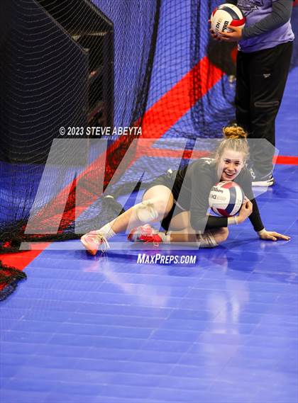 Thumbnail 1 in Chaparral vs. Pueblo West (CHSAA 5A Contenders First Round) photogallery.