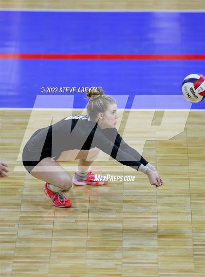 Thumbnail 2 in Chaparral vs. Pueblo West (CHSAA 5A Contenders First Round) photogallery.