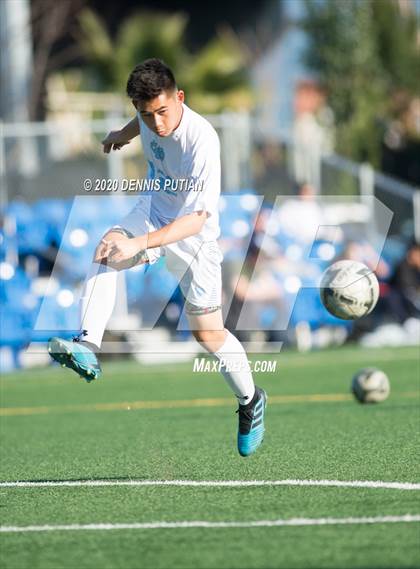 Thumbnail 1 in Valley Christian @ Bellarmine College Prep photogallery.