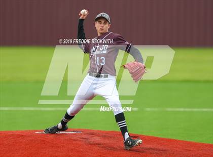 Thumbnail 2 in Saint Jo vs Dodd City (UIL 1A Regional Quarterfinal) photogallery.