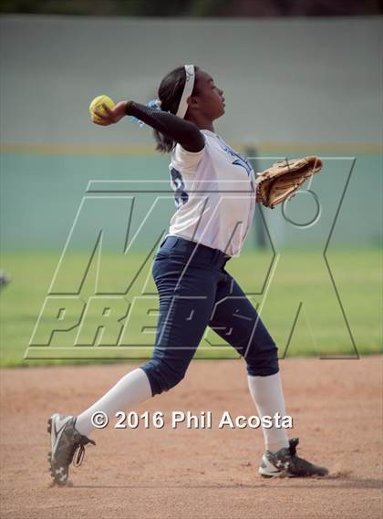 Thumbnail 3 in San Gabriel vs Palisades photogallery.