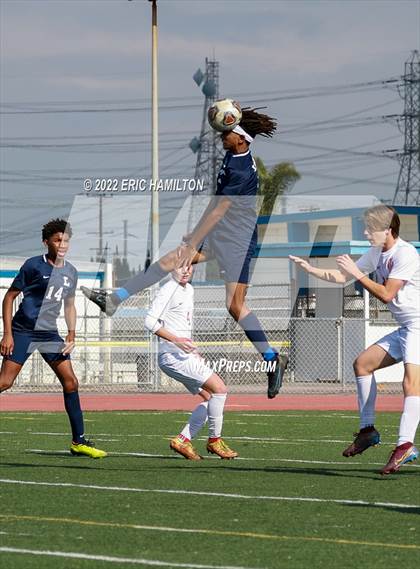 Thumbnail 2 in Redondo Union vs. Loyola photogallery.