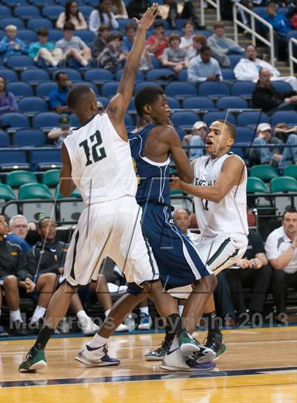 Thumbnail 3 in Greensboro Day vs Northwood (MLK North Carolina Scholastic Classic)  photogallery.