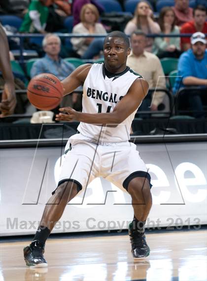 Thumbnail 3 in Greensboro Day vs Northwood (MLK North Carolina Scholastic Classic)  photogallery.