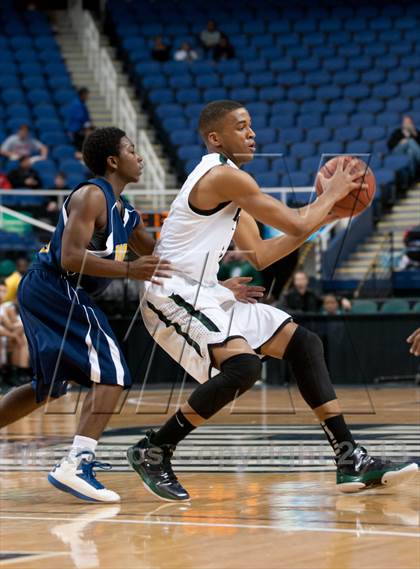 Thumbnail 2 in Greensboro Day vs Northwood (MLK North Carolina Scholastic Classic)  photogallery.