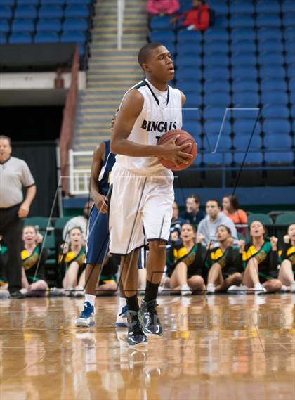 Thumbnail 3 in Greensboro Day vs Northwood (MLK North Carolina Scholastic Classic)  photogallery.
