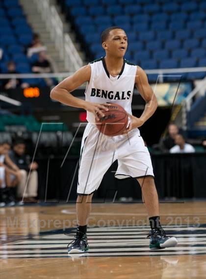 Thumbnail 2 in Greensboro Day vs Northwood (MLK North Carolina Scholastic Classic)  photogallery.
