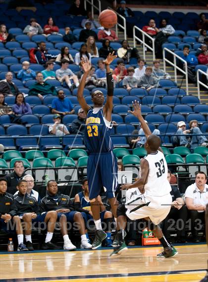Thumbnail 2 in Greensboro Day vs Northwood (MLK North Carolina Scholastic Classic)  photogallery.