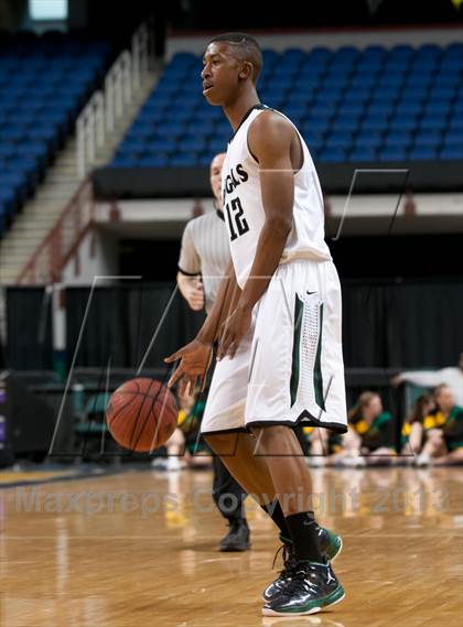 Thumbnail 1 in Greensboro Day vs Northwood (MLK North Carolina Scholastic Classic)  photogallery.