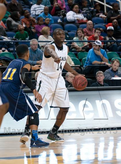 Thumbnail 2 in Greensboro Day vs Northwood (MLK North Carolina Scholastic Classic)  photogallery.