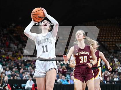 Thumbnail 3 in Windsor vs. Roosevelt (CHSAA Class 5A Final) photogallery.