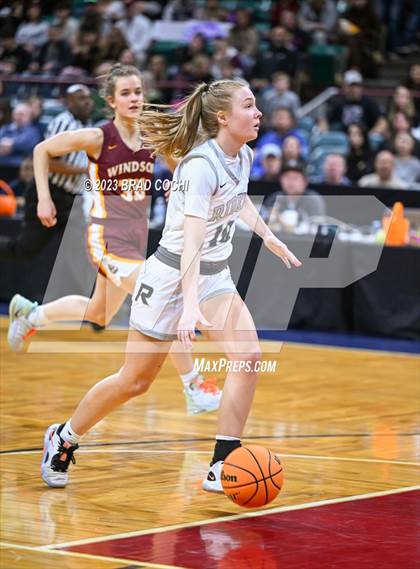 Thumbnail 3 in Windsor vs. Roosevelt (CHSAA Class 5A Final) photogallery.