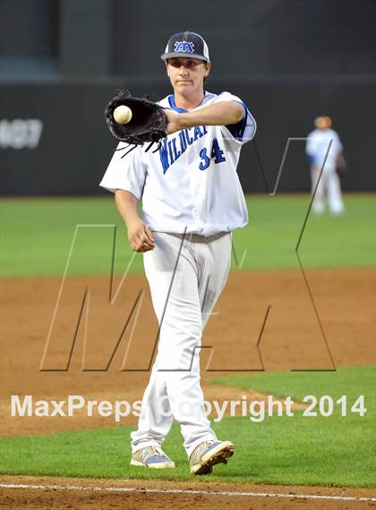 Thumbnail 1 in Mesquite vs. Hamilton photogallery.