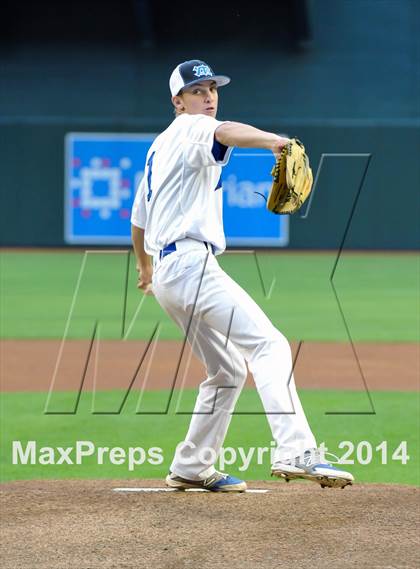 Thumbnail 1 in Mesquite vs. Hamilton photogallery.