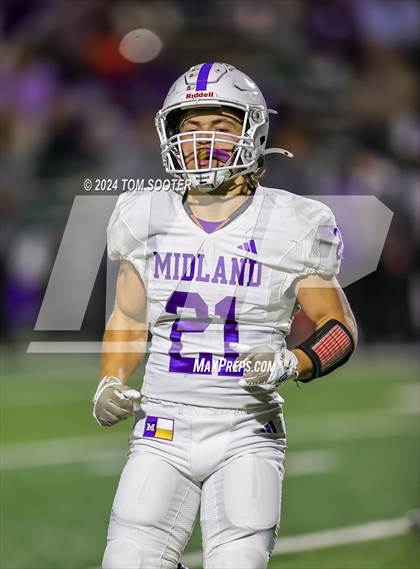 Thumbnail 1 in Midland v Crowley (UIL Football 6A D1 Area) photogallery.