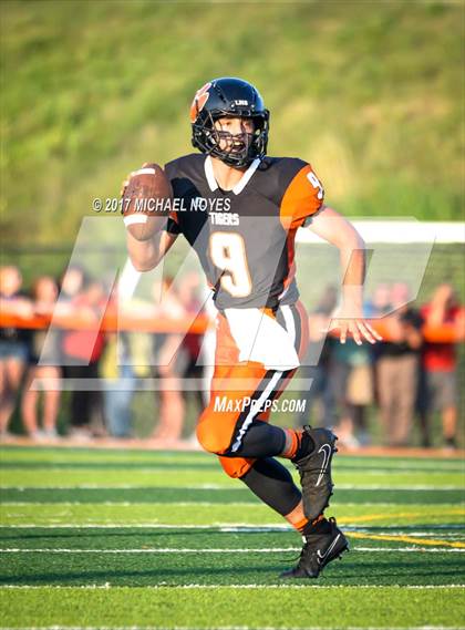 Thumbnail 2 in East Central @ Lawrenceburg (Crosstown Showdown) photogallery.