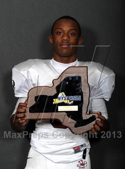 Thumbnail 1 in Aquinas Lil Irish (NYSPHSAA Class AA Final Awards) photogallery.