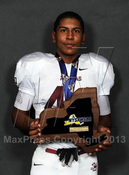 Thumbnail 3 in Aquinas Lil Irish (NYSPHSAA Class AA Final Awards) photogallery.