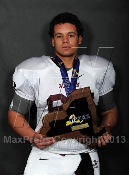 Thumbnail 1 in Aquinas Lil Irish (NYSPHSAA Class AA Final Awards) photogallery.