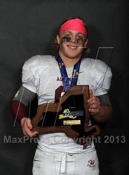 Thumbnail 1 in Aquinas Lil Irish (NYSPHSAA Class AA Final Awards) photogallery.