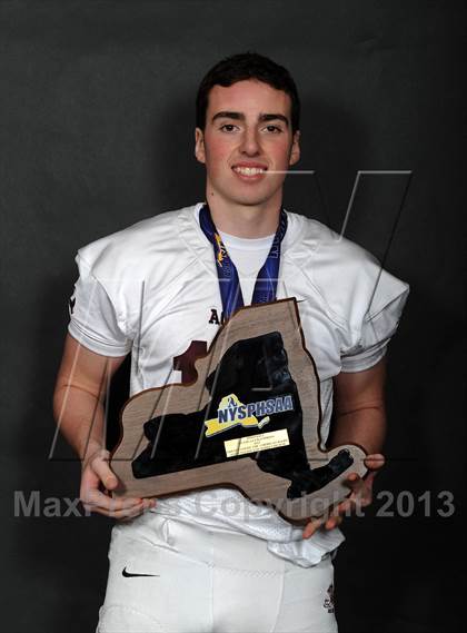 Thumbnail 1 in Aquinas Lil Irish (NYSPHSAA Class AA Final Awards) photogallery.