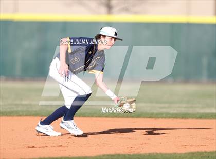 Thumbnail 3 in Ridgevue @ Meridian photogallery.