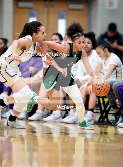 Thumbnail 1 in Southlake Carroll vs Timber Creek photogallery.