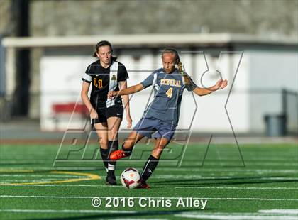 Thumbnail 1 in Science Hill vs. Sullivan Central (Big 7 Conference Jamboree) photogallery.