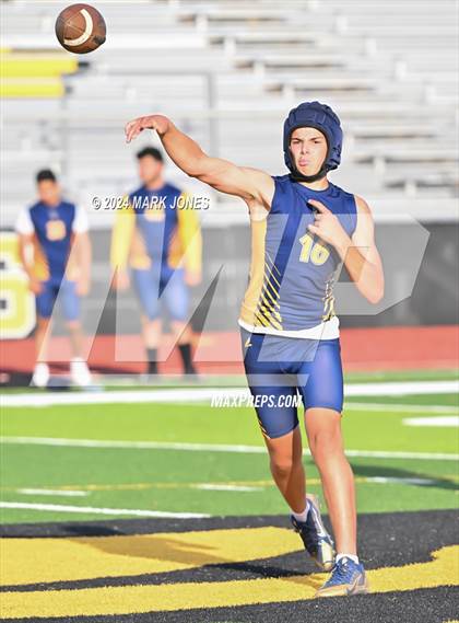 Thumbnail 2 in Goldwater vs. Bourgade Catholic (Goldwater 7 on 7 Tournament) photogallery.