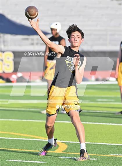 Thumbnail 2 in Goldwater vs. Bourgade Catholic (Goldwater 7 on 7 Tournament) photogallery.