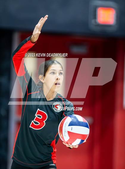 Thumbnail 2 in Marshall vs. Verdugo Hills (CIF LA City Division 1 Final) photogallery.