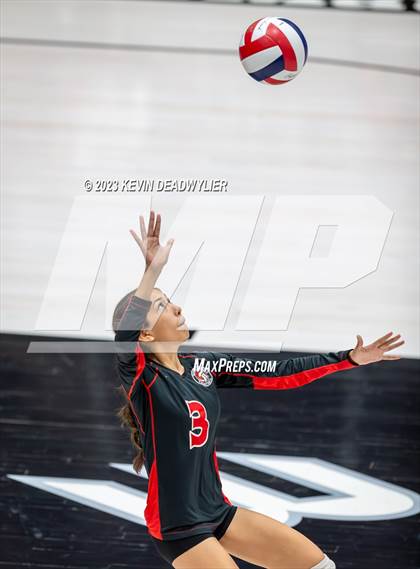 Thumbnail 3 in Marshall vs. Verdugo Hills (CIF LA City Division 1 Final) photogallery.