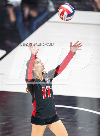 Thumbnail 3 in Marshall vs. Verdugo Hills (CIF LA City Division 1 Final) photogallery.