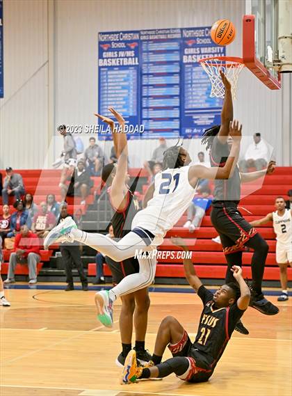 Thumbnail 3 in Florida State University High School vs Xaverian  (Sun Bash Tourney) photogallery.