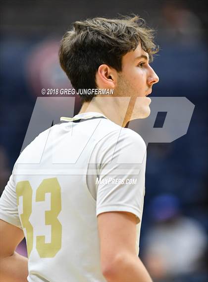 Thumbnail 2 in Valley Christian vs. Oak Park (MaxPreps MLK Classic) photogallery.