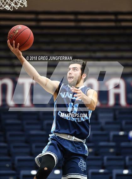 Thumbnail 1 in Valley Christian vs. Oak Park (MaxPreps MLK Classic) photogallery.