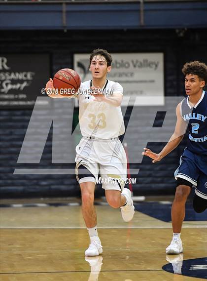 Thumbnail 1 in Valley Christian vs. Oak Park (MaxPreps MLK Classic) photogallery.