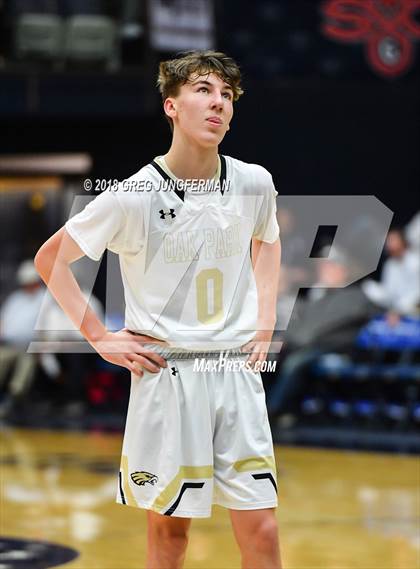 Thumbnail 1 in Valley Christian vs. Oak Park (MaxPreps MLK Classic) photogallery.