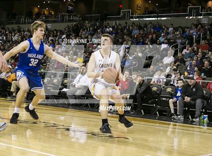 Thumbnail 3 in Highlands vs Cooper (KHSAA Ninth Region) photogallery.
