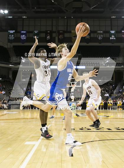 Thumbnail 2 in Highlands vs Cooper (KHSAA Ninth Region) photogallery.