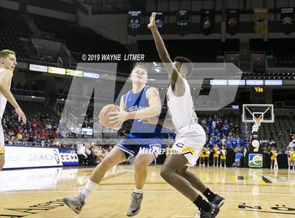 Thumbnail 2 in Highlands vs Cooper (KHSAA Ninth Region) photogallery.